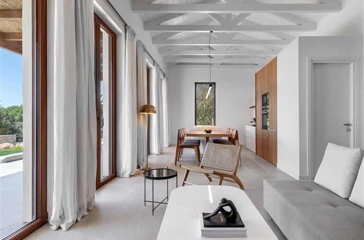 Anthilia House
