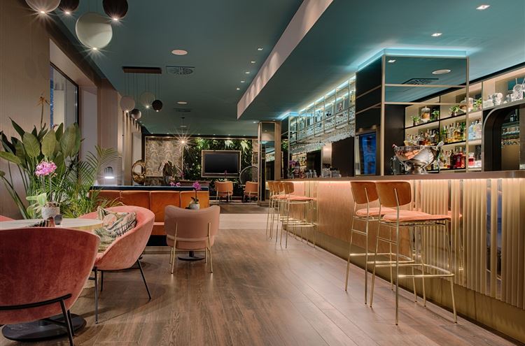 Lobby Alive by NH Group