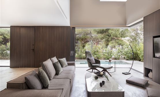 XV House