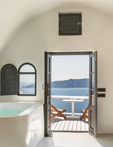 Sun Rocks Luxury Suites