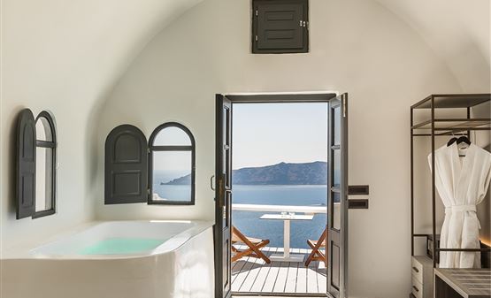 Sun Rocks Luxury Suites