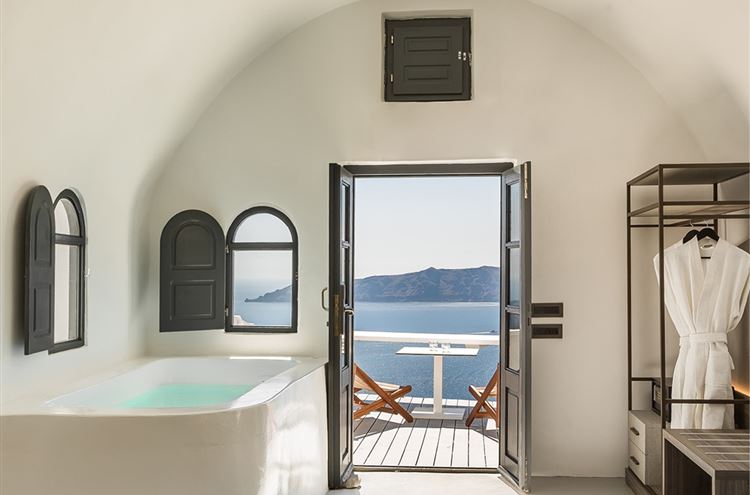 Sun Rocks Luxury Suites