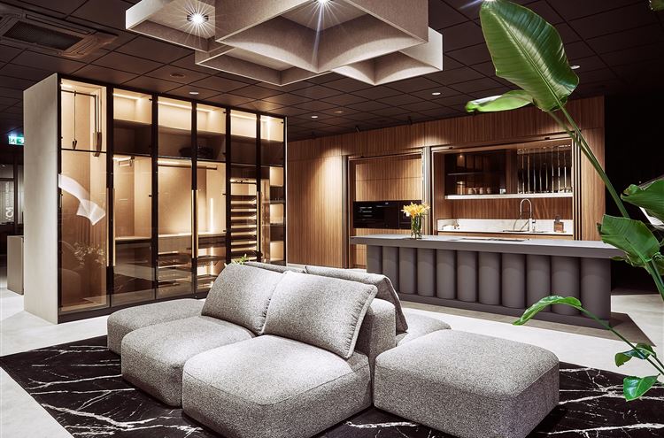 Center Mebel Showroom