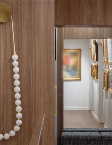 Golden Tundra Apartment