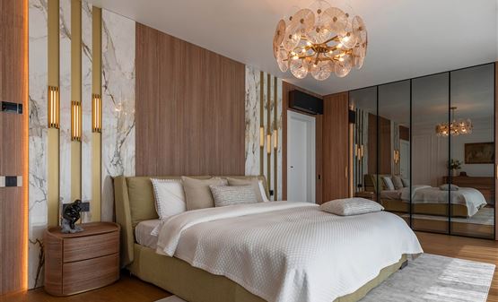 Golden Tundra Apartment