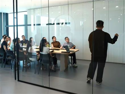 Calling the Future - Shanghai Showroom